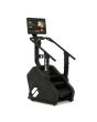 Escaladora STEPR PRO+ con Pantalla Táctil HD de 27”